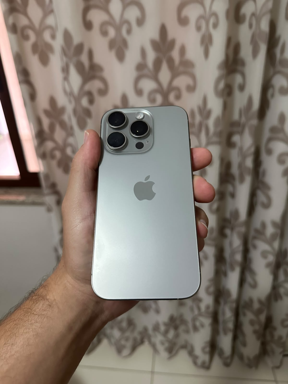 iPhone 16 pro  — foto 4